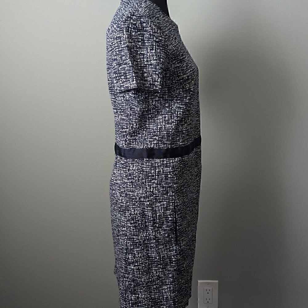 Gap Dress Blue & White Stretchy w Pockets Women's Size 6 Preppy Style - Picture 4 of 6